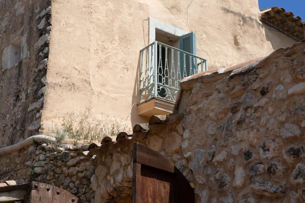 Sitges Hill Retreats-Masia Nur 22 Bedrooms Divided Over 9 Houses For Max 44 Guests Canyelles  Eksteriør billede
