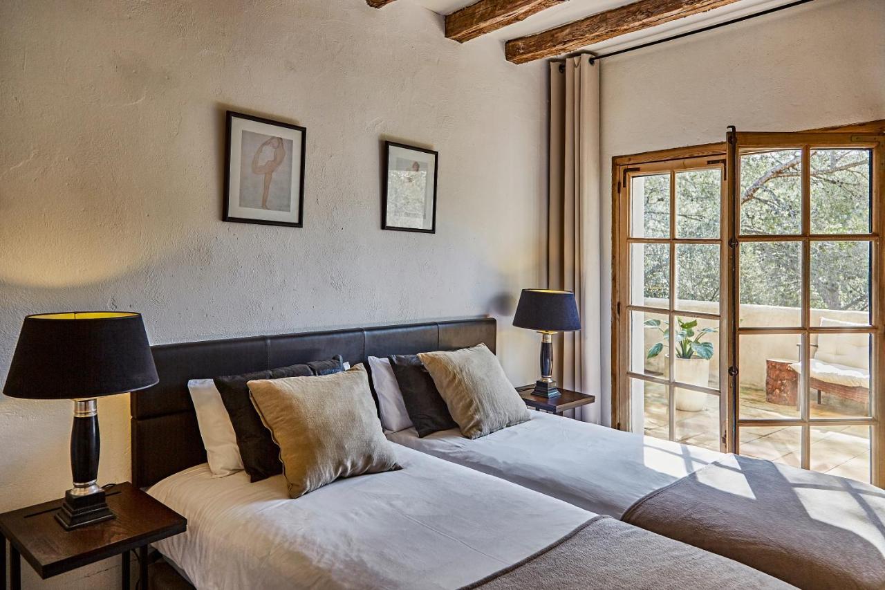 Sitges Hill Retreats-Masia Nur 22 Bedrooms Divided Over 9 Houses For Max 44 Guests Canyelles  Eksteriør billede
