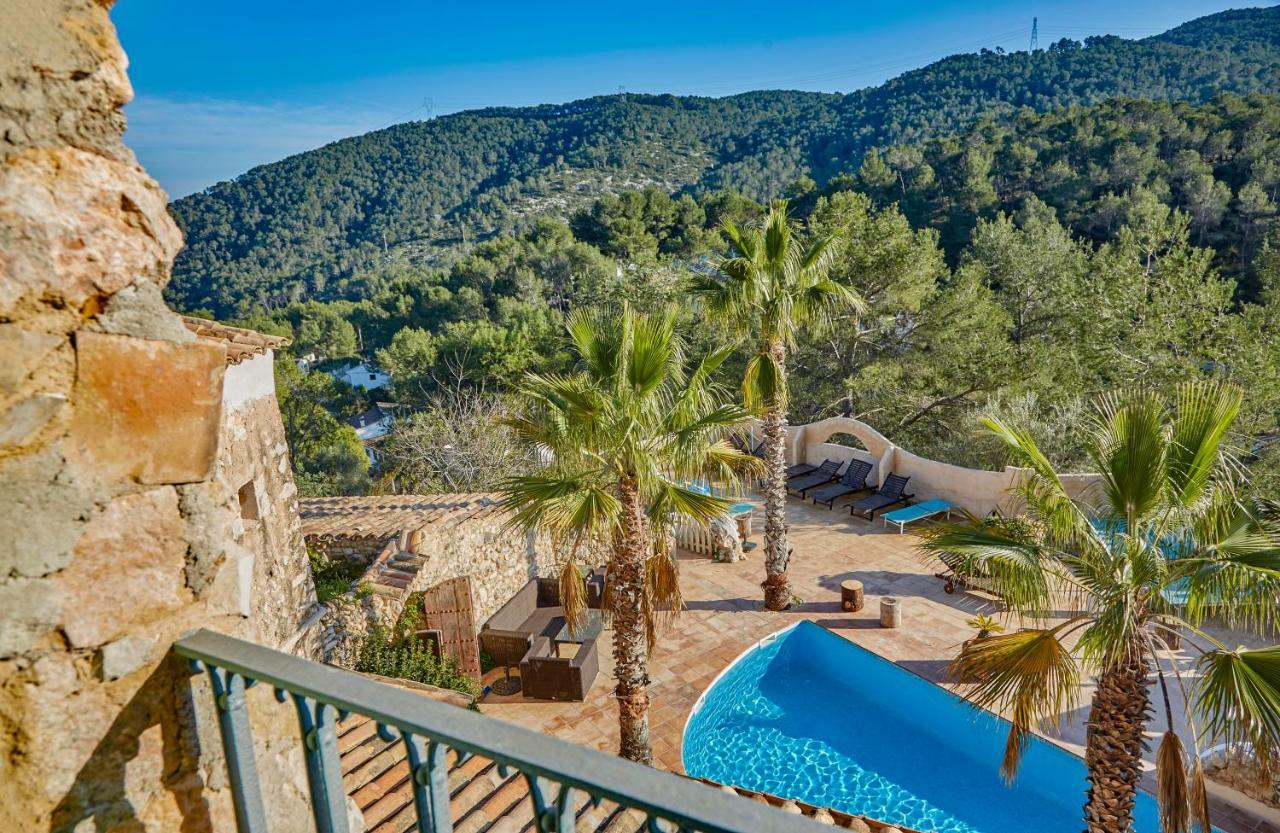 Sitges Hill Retreats-Masia Nur 22 Bedrooms Divided Over 9 Houses For Max 44 Guests Canyelles  Eksteriør billede
